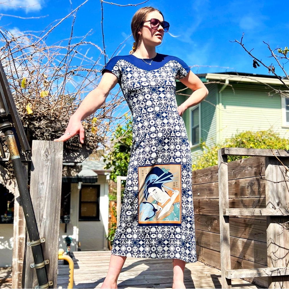1970s G's Maggie's Geisha Print Jersey Knit Dress